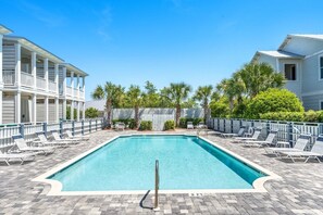 Community pool
