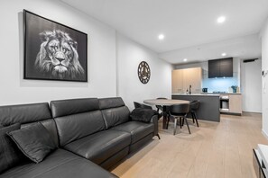 Living Area/Dining Area/Kitchen