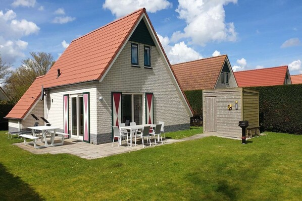Holiday Home Exterior [summer]