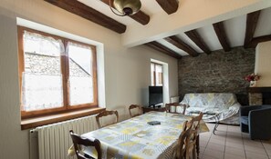 Salon.Gîte.Le.Bié.Montauban.De.Luchon.Pyrénées