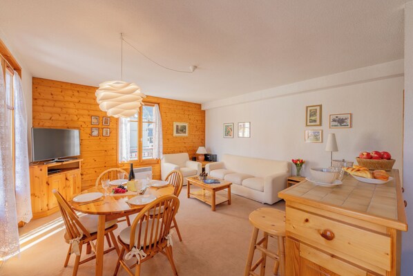 Living and dining room