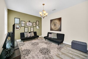 19-1517MulliganBlvd_19