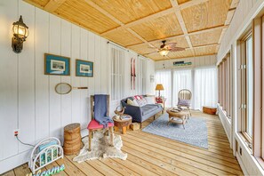 Sunroom | 1st Floor | Seating & Dining
