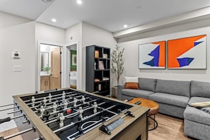 Spielezimmer