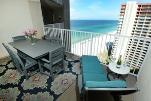 Balcony 
Table and chairs for 6
Lounger