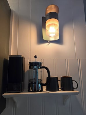 Kaffee und/oder Kaffeemaschine