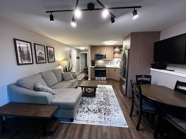 Suite Living Room 