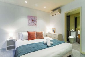 MASTER BEDROOM WITH EN-SUITE