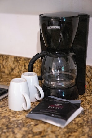 Kaffe och/eller kaffebryggare
