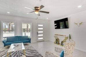 Living Room | Free WiFi | Smart TVs | Central A/C & Heating | 1st Floor