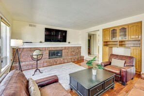 Sitting Room | Sunken Lower Level | Free WiFi