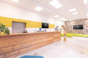 Entrance / Reception