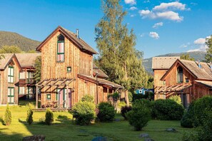 Stugans exteriör [sommar]