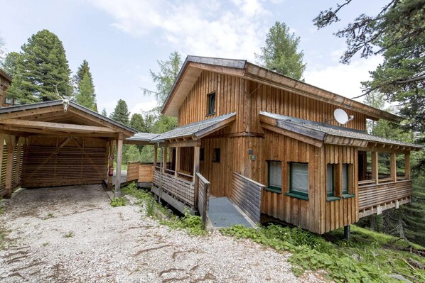 Holiday Home Exterior [summer]
