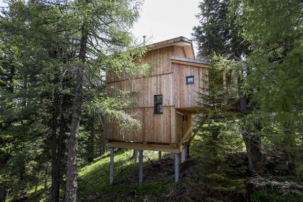 Holiday Home Exterior [summer]