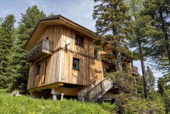 Holiday Home Exterior [summer]