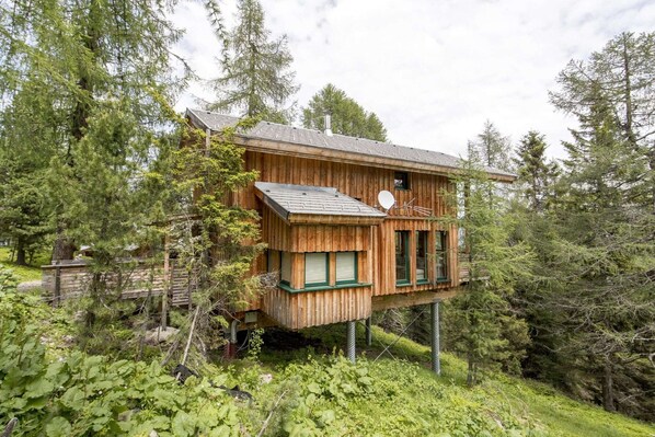 Holiday Home Exterior [summer]