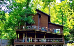 Deck overlooking Beaver Lake