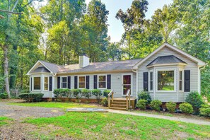 Property Exterior | Private Yard | Deck