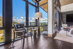 24_45_Wood_Rd_601W_SNOWMASS_VILLAGE_81615024