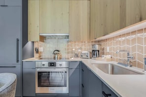 07_119_Wood_Rd_207007 (1)