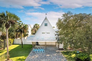 Mermaid's Retreat Exterior Alt