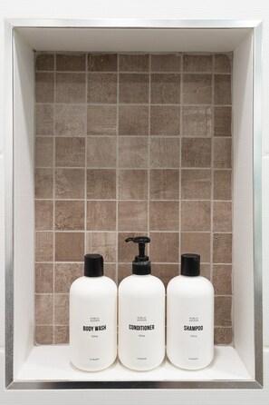 Bathroom amenities