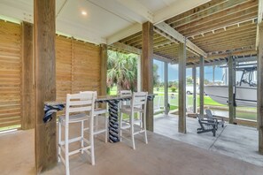 Covered Patio | Outdoor Dining Area | Dock