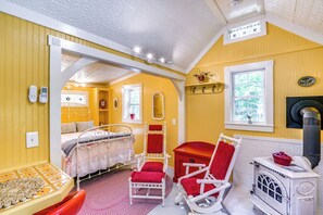 Studio | Queen Bed | Living Area | Wood-Burning Stove Unavailable