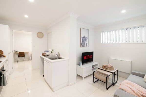 Private Living Room (1)