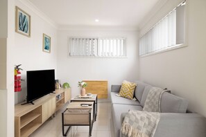 Private Living Area (2)