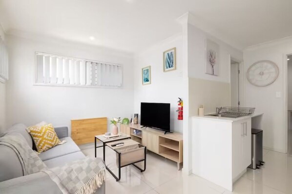Private Living Room (1)