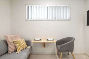 Private Living Room (3)