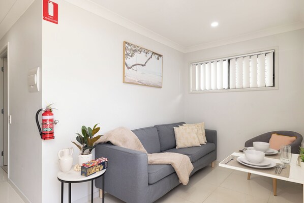 Private Living Room (1)