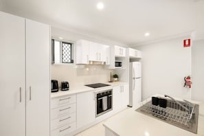 Private Kitchen (2)