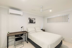 Bedroom (1)