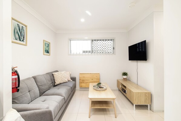 Private Living Room (1)