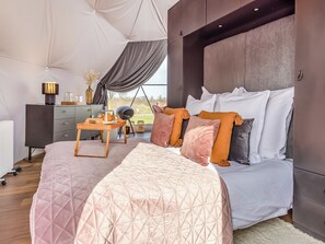 Double bedroom | The Dome, Thurnham, near Lancaster