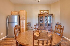 Dining Area | Dishware/Flatware | Trash Bags/Paper Towels