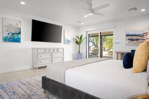 Guest Bedroom 1 - Huge and spacious master bedroom