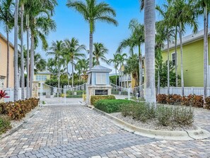 Ocean Front Town Home With Marina and Pool (27 of 27)