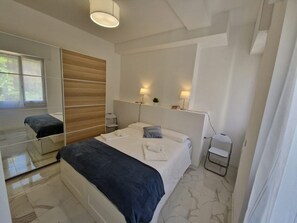 Bedroom (2)
