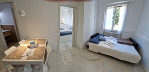 Living Room (2)