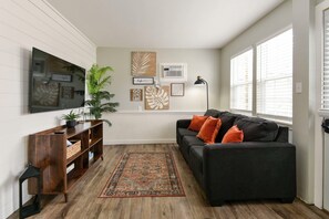 Side view of the living room.