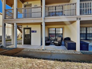 Furnished Patio