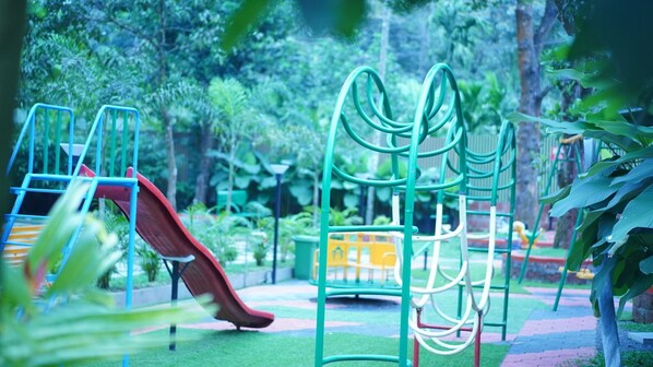 Außen-Kinderspielplatz