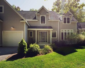 Sleeps 12 - 4 Bedrooms up, one in basement walk out.