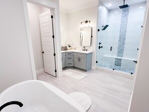 Master Bath 1