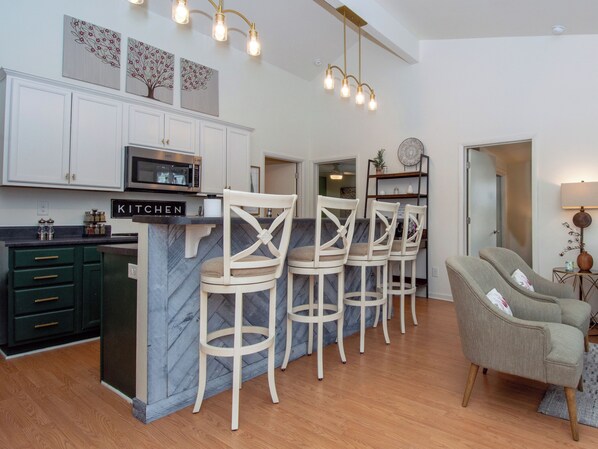 Counter seating