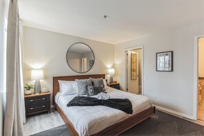 The stylish king suite offers a Smart TV and Jack & Jill bathroom